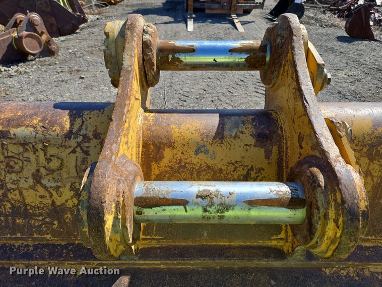 image for item EC4147 67