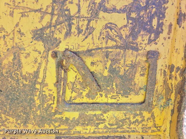 image for item EC4147 67