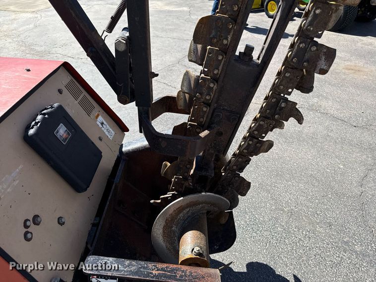 image for item ED4081 2007 Ditch witch 410SX cable plow