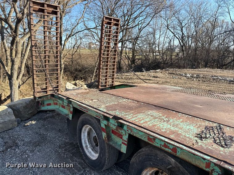 image for item ED4100 1987 Shop built drop deck equipment trailer