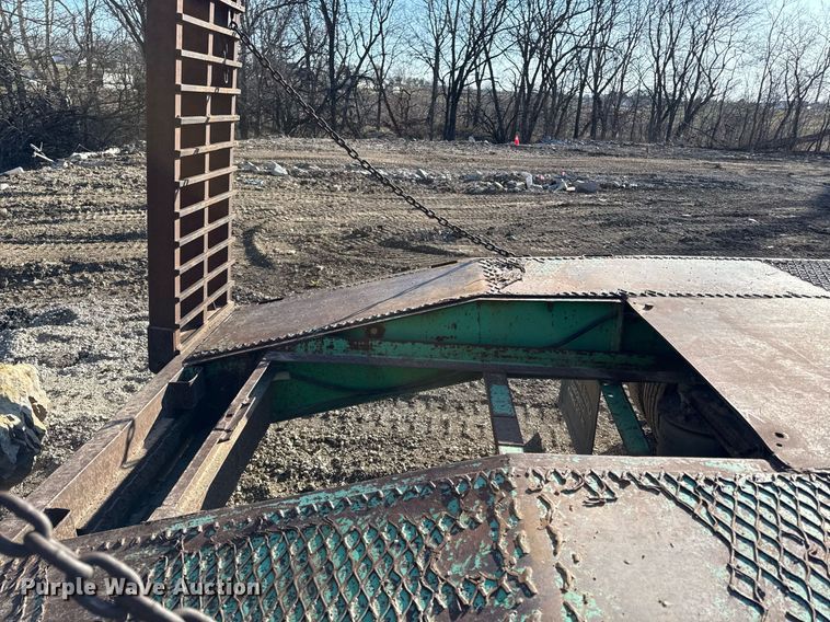 image for item ED4100 1987 Shop built drop deck equipment trailer