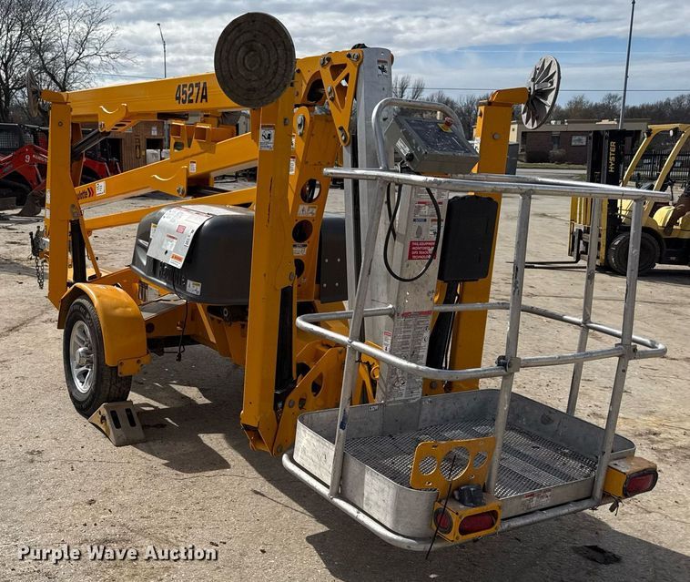image for item ED4123 2022 Haulotte 4527A boom lift