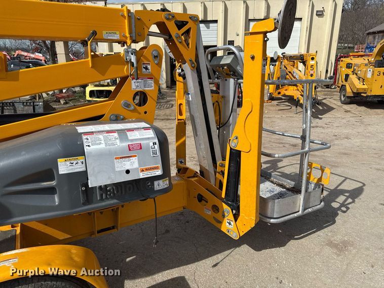 image for item ED4123 2022 Haulotte 4527A boom lift