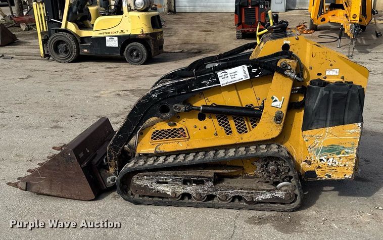 image for item ED4126 2015 Vermeer S450TX compact utility loader