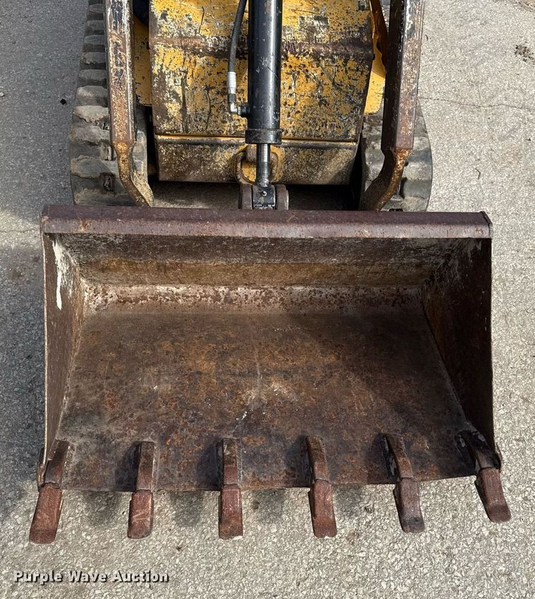 image for item ED4126 2015 Vermeer S450TX compact utility loader