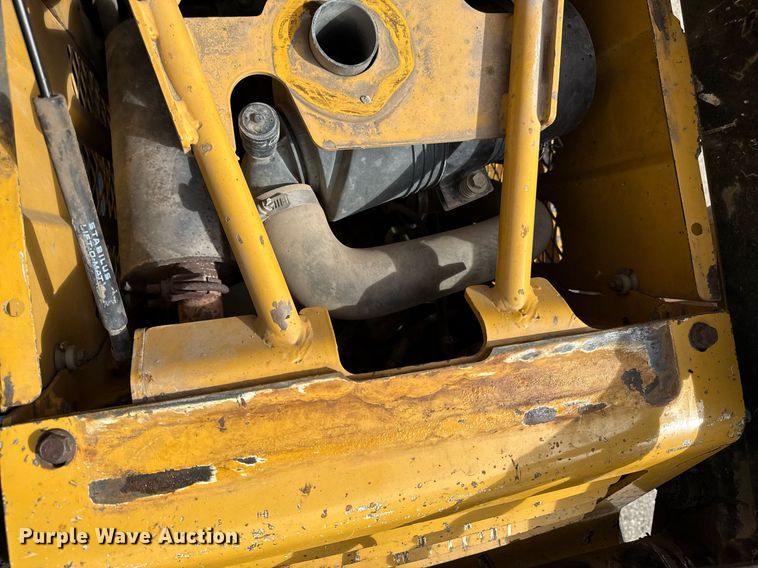 image for item ED4126 2015 Vermeer S450TX compact utility loader