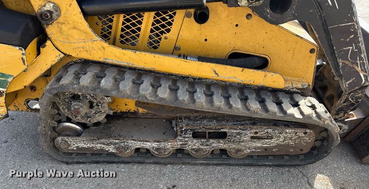 image for item ED4126 2015 Vermeer S450TX compact utility loader