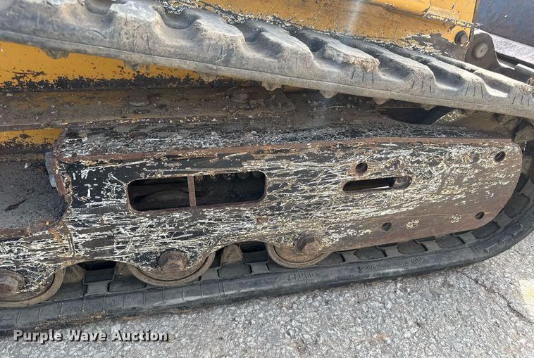 image for item ED4126 2015 Vermeer S450TX compact utility loader