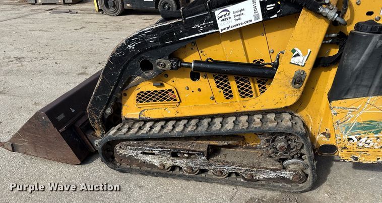 image for item ED4126 2015 Vermeer S450TX compact utility loader