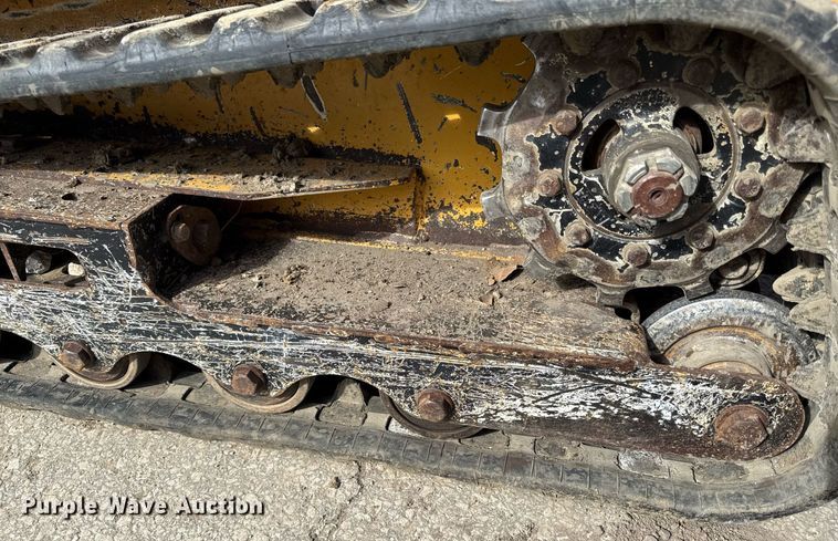 image for item ED4126 2015 Vermeer S450TX compact utility loader