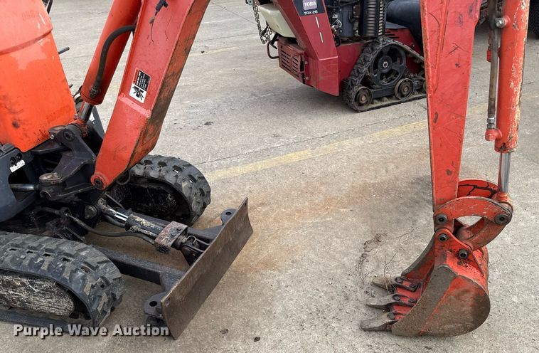 image for item ED4129 2015 Kubota KU08-3 mini excavator