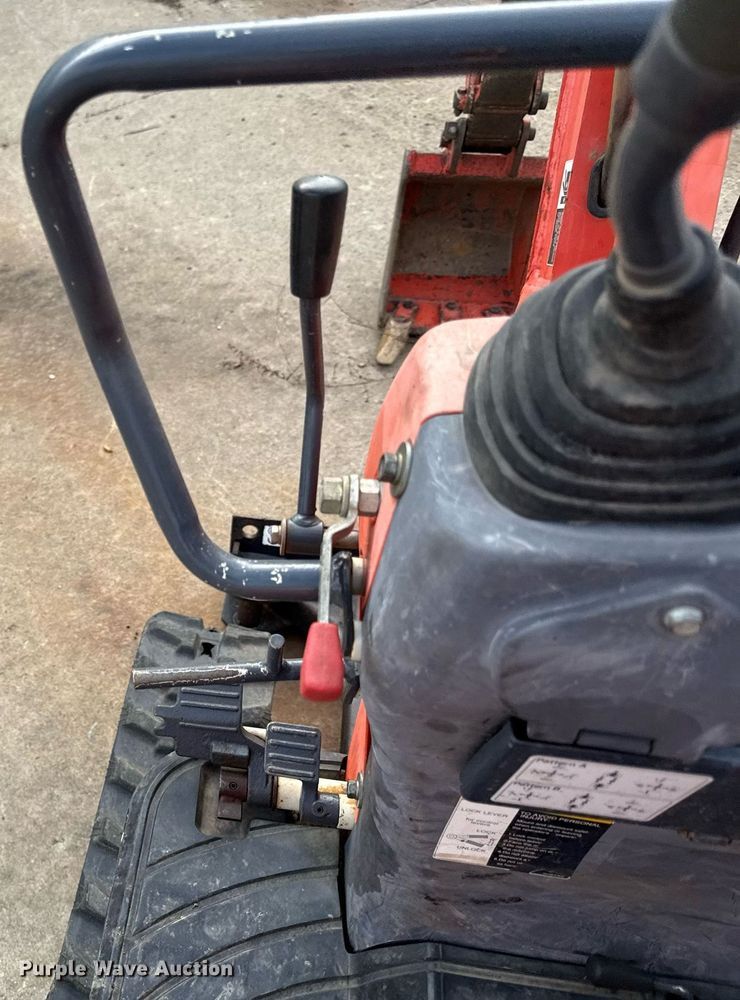 image for item ED4129 2015 Kubota KU08-3 mini excavator