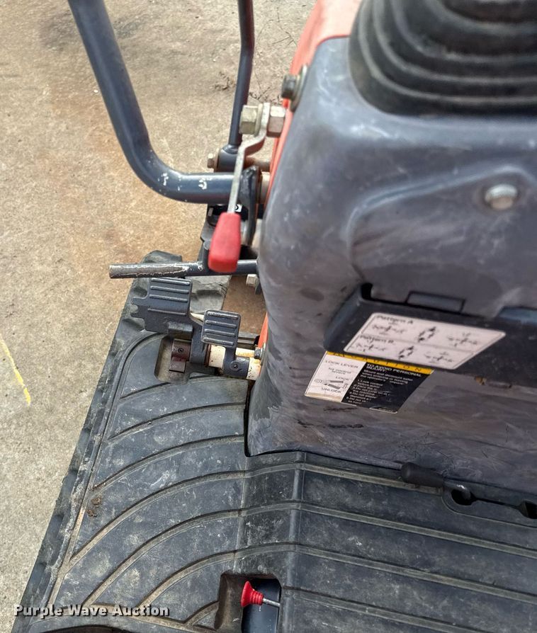 image for item ED4129 2015 Kubota KU08-3 mini excavator