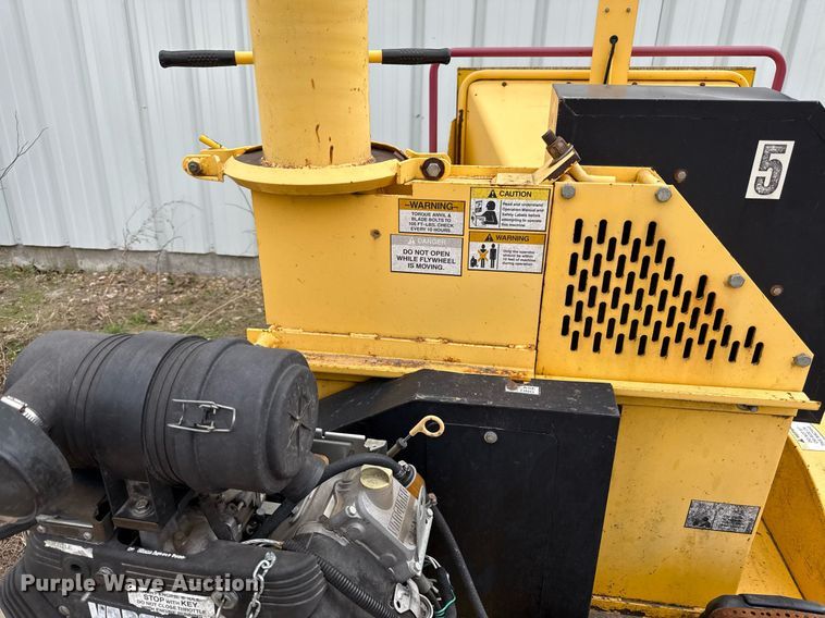 image for item ED4131 Power-Tek wood chipper