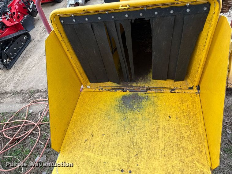 image for item ED4131 Power-Tek wood chipper