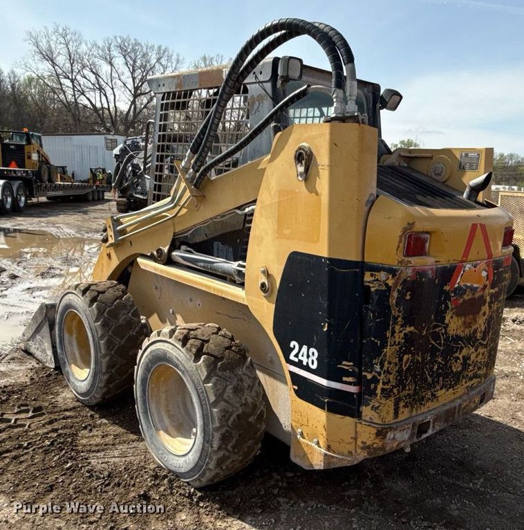 image for item ED4175 2002 Caterpillar 248 skid steer loader