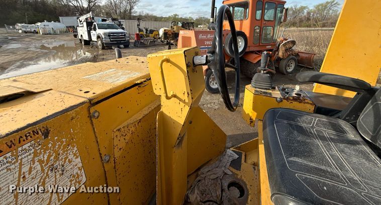 image for item ED4176 2000 Hypac C754A double drum vibratory roller