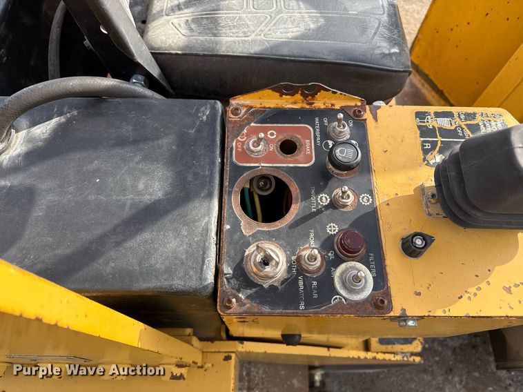 image for item ED4176 2000 Hypac C754A double drum vibratory roller