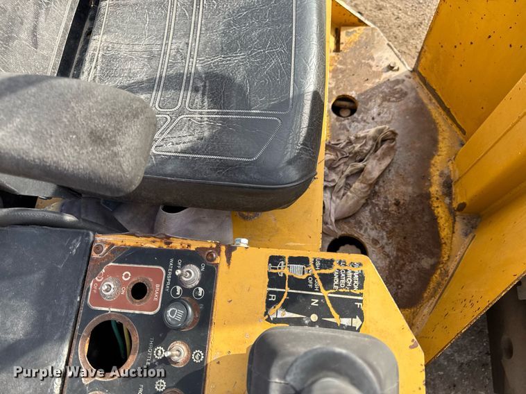 image for item ED4176 2000 Hypac C754A double drum vibratory roller