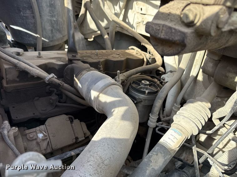 image for item ED4178 2000 Ford F750 Super Duty XL flatbed truck