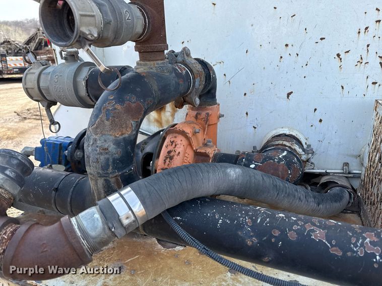 image for item ED4180 2004 Sterling LT9500 water truck