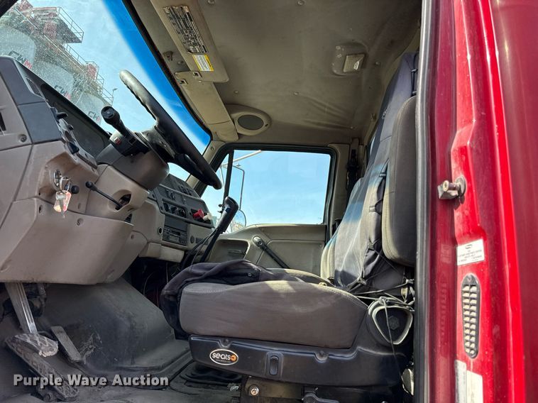 image for item ED4180 2004 Sterling LT9500 water truck