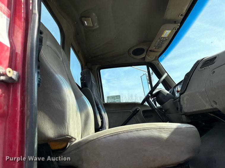 image for item ED4180 2004 Sterling LT9500 water truck