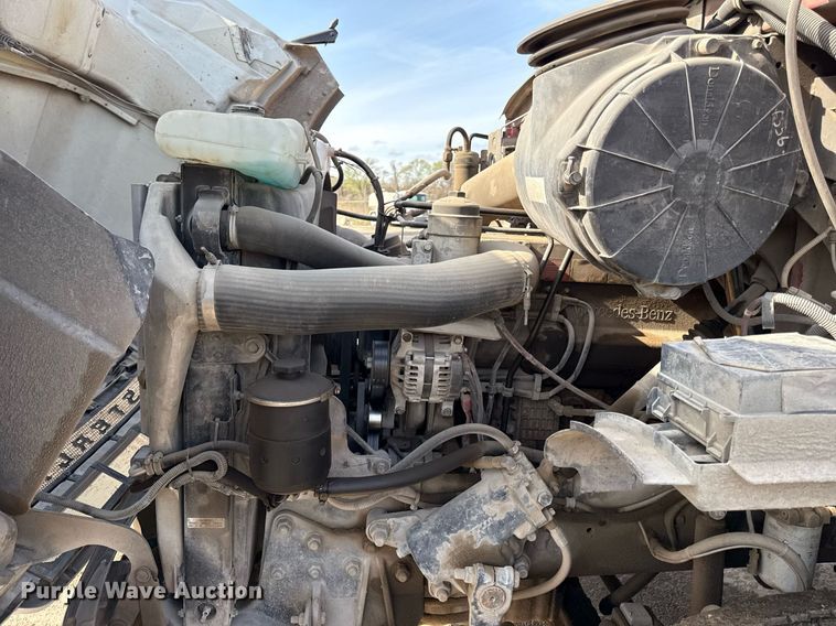 image for item ED4180 2004 Sterling LT9500 water truck