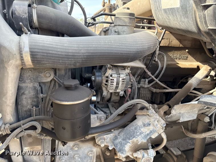 image for item ED4180 2004 Sterling LT9500 water truck