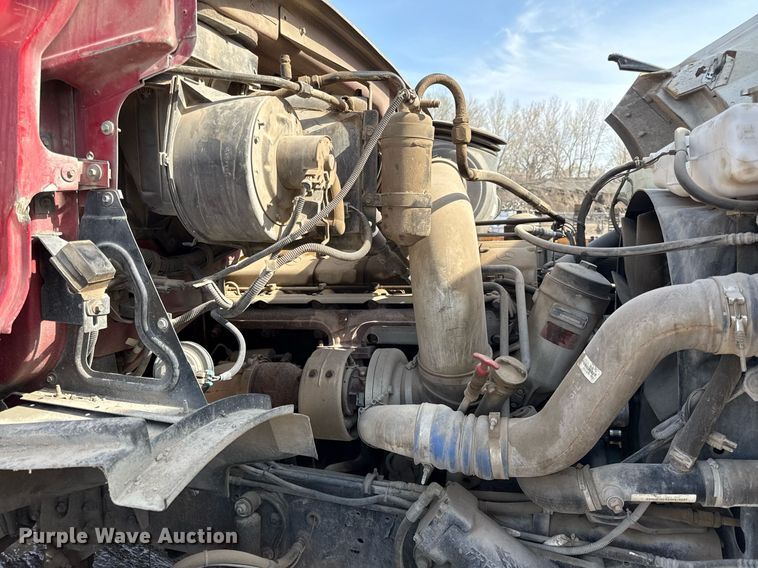 image for item ED4180 2004 Sterling LT9500 water truck