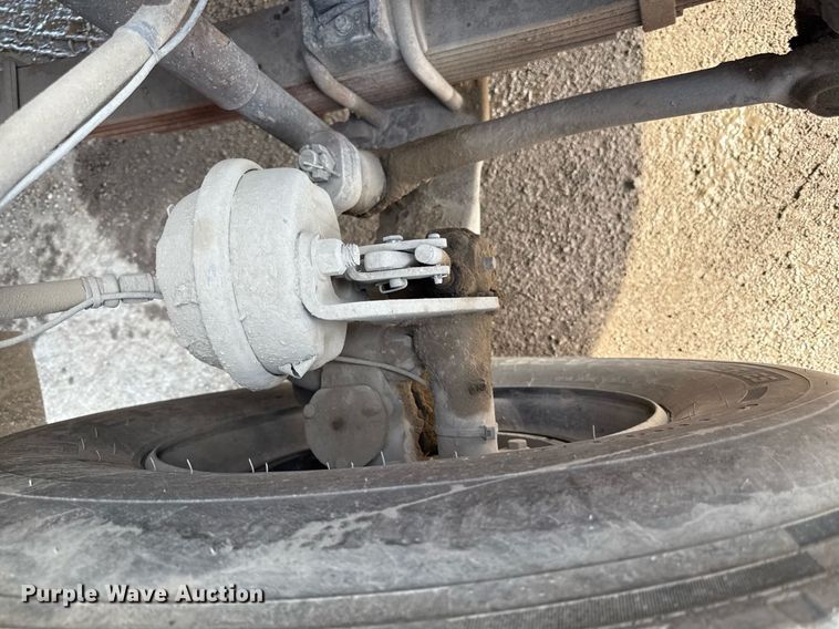 image for item ED4180 2004 Sterling LT9500 water truck