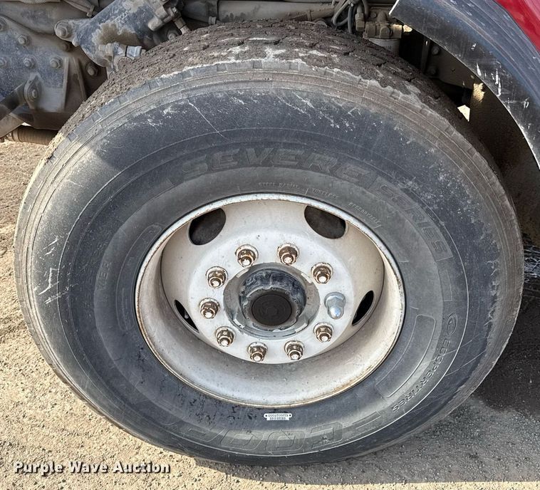 image for item ED4180 2004 Sterling LT9500 water truck