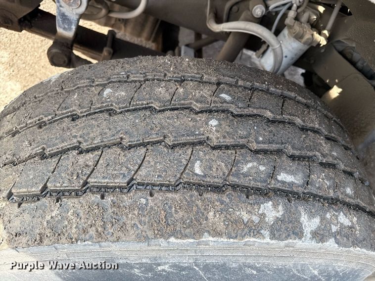 image for item ED4180 2004 Sterling LT9500 water truck