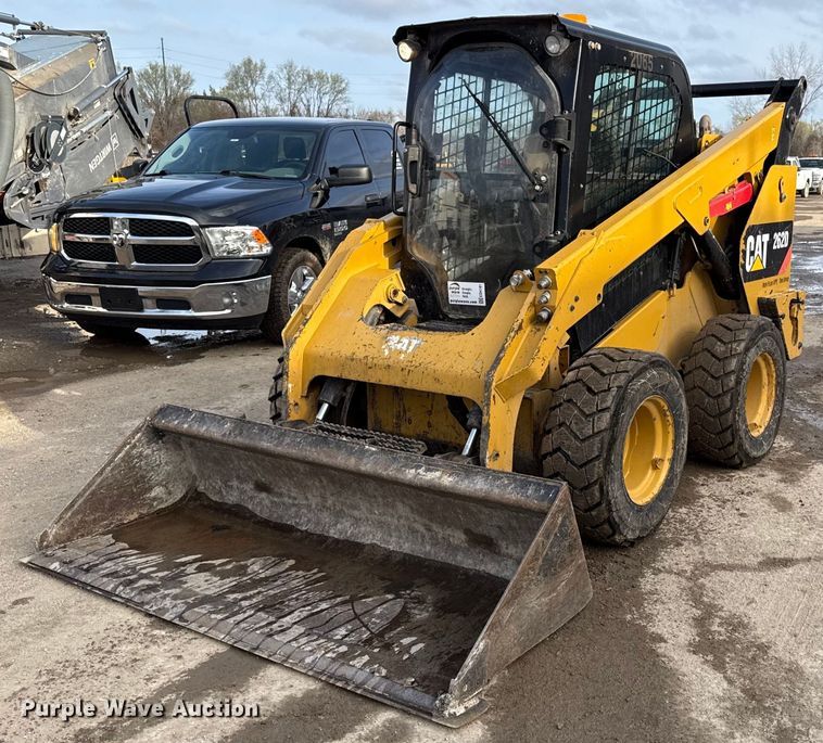 image for item ED4181 2017 Caterpillar 262D skid steer loader
