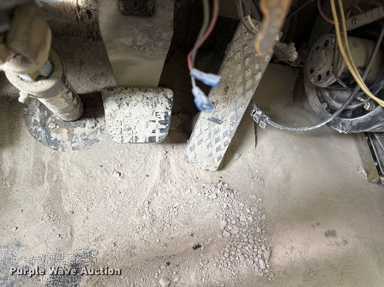 image for item ED4184 1997 Euclid R65 haul truck