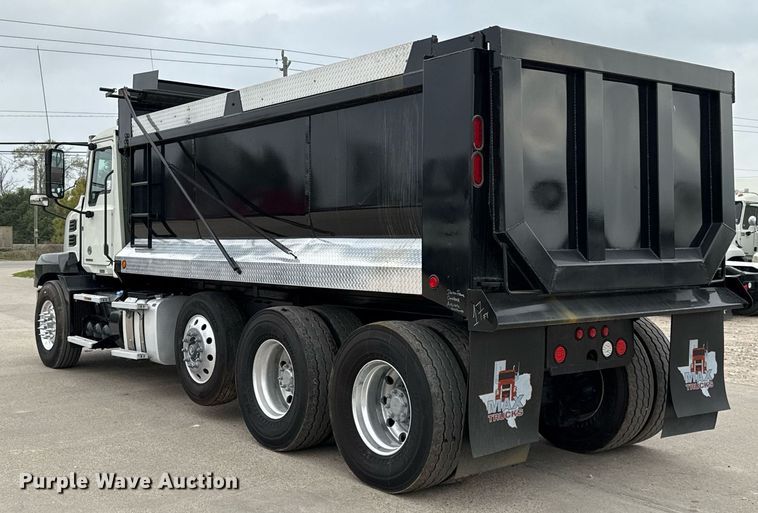 image for item ED5560 2019 Mack Anthem dump truck