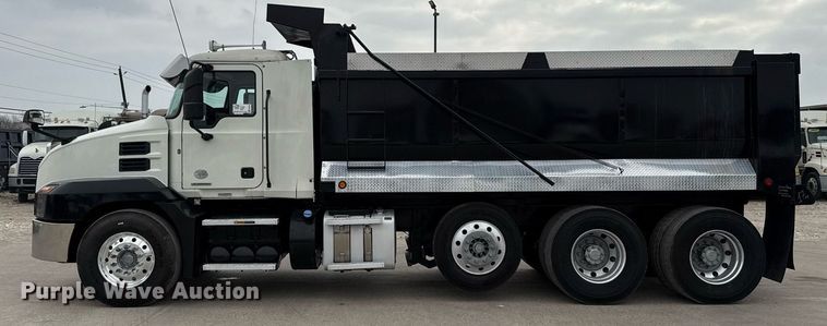 image for item ED5560 2019 Mack Anthem dump truck