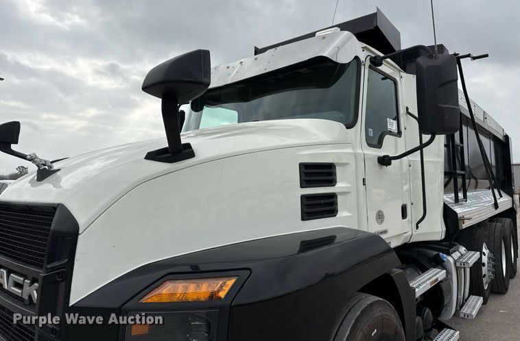 image for item ED5560 2019 Mack Anthem dump truck