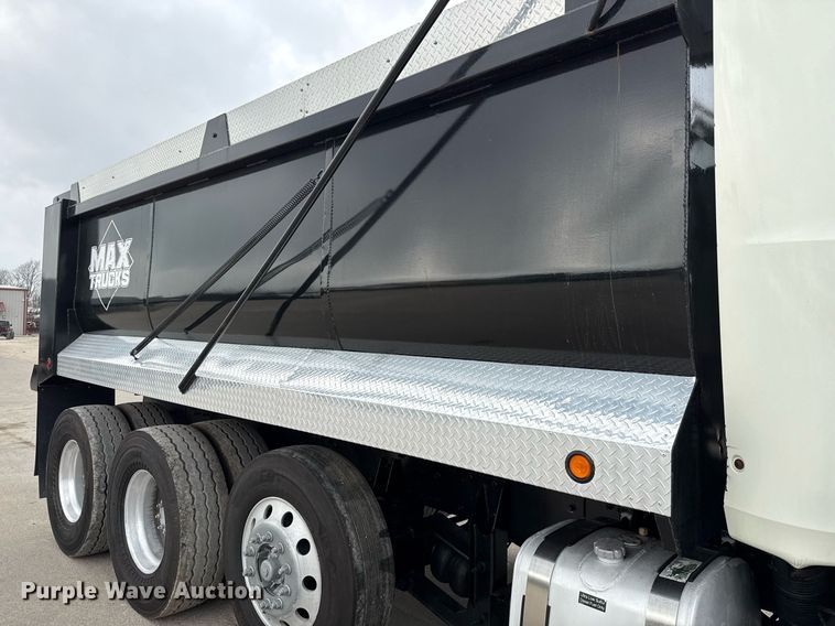 image for item ED5560 2019 Mack Anthem dump truck