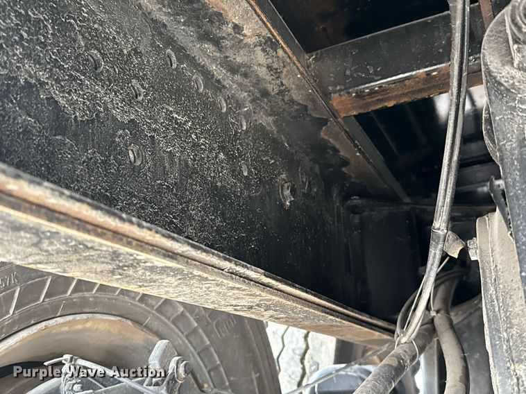 image for item ED5560 2019 Mack Anthem dump truck