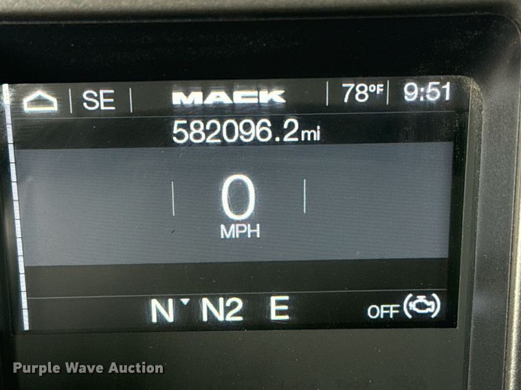 image for item ED5560 2019 Mack Anthem dump truck