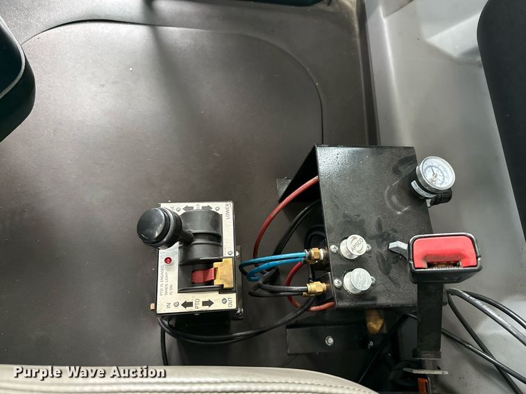 image for item ED5560 2019 Mack Anthem dump truck