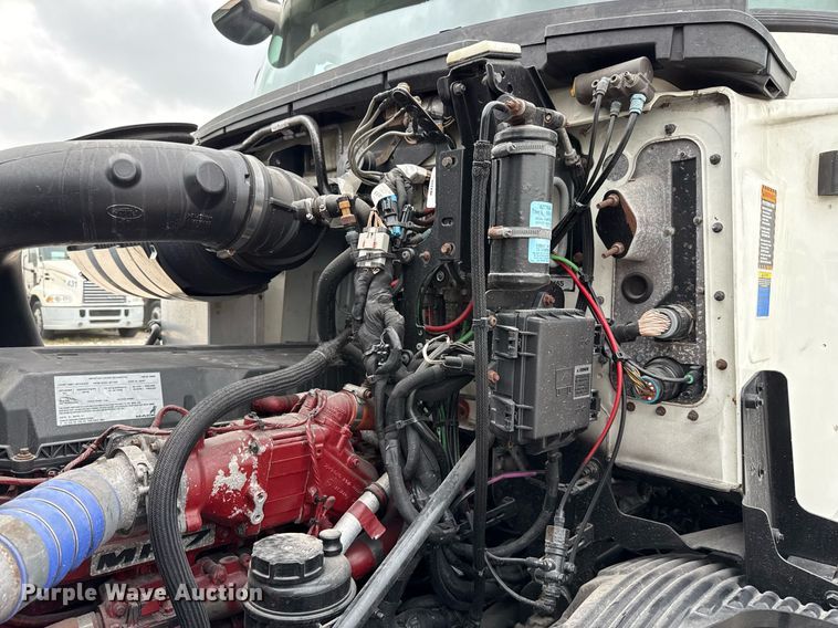 image for item ED5560 2019 Mack Anthem dump truck