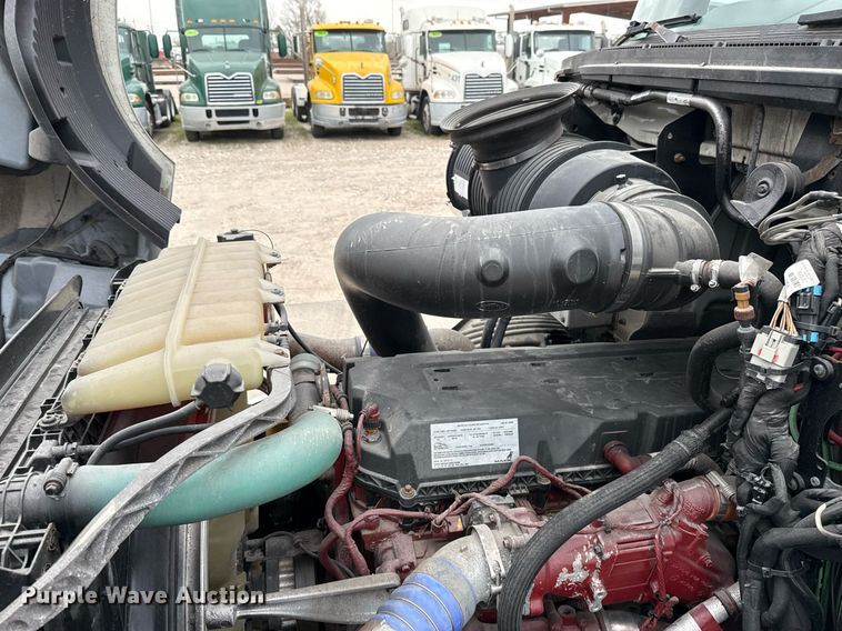 image for item ED5560 2019 Mack Anthem dump truck