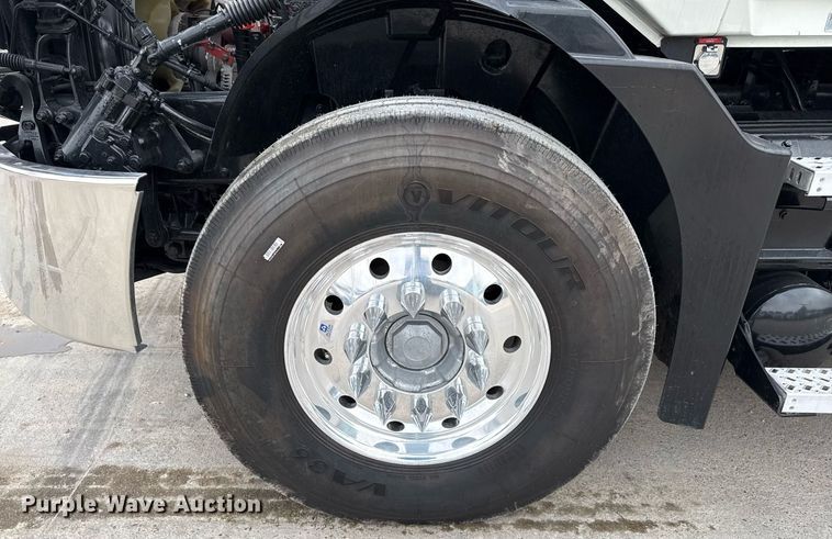 image for item ED5560 2019 Mack Anthem dump truck