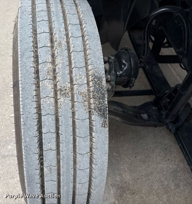 image for item ED5560 2019 Mack Anthem dump truck