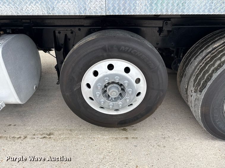 image for item ED5560 2019 Mack Anthem dump truck