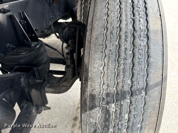 image for item ED5560 2019 Mack Anthem dump truck