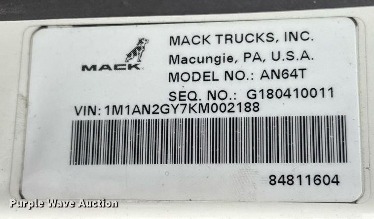 image for item ED5560 2019 Mack Anthem dump truck
