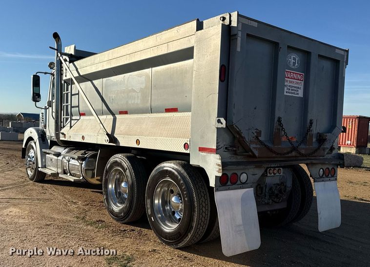 image for item ED5565 2013 Freightliner Coronado dump truck